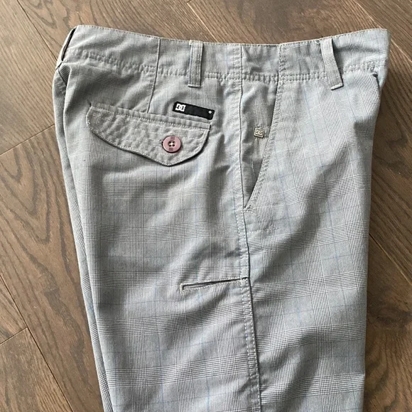 DC Shorts - Picture 5 of 5